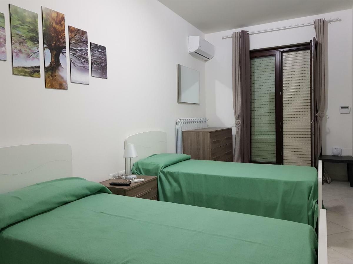 Villino Soleluna Lecce Bagian luar foto